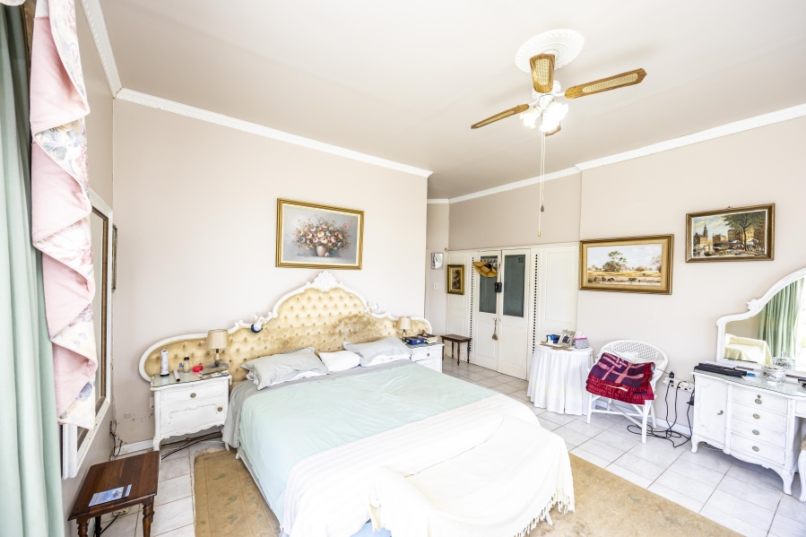 5 Bedroom Property for Sale in Gonubie Eastern Cape